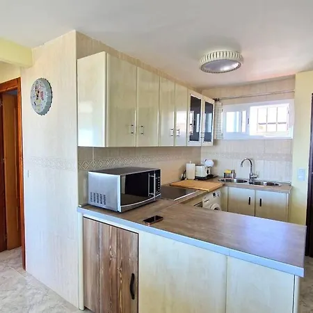 2 Bed - Stunning Views Apartment *